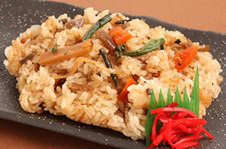 山菜おこわ425円
